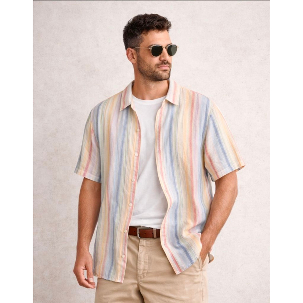 Lightweight and breathable, this Daniel Cremieux short sleeve button-up is built